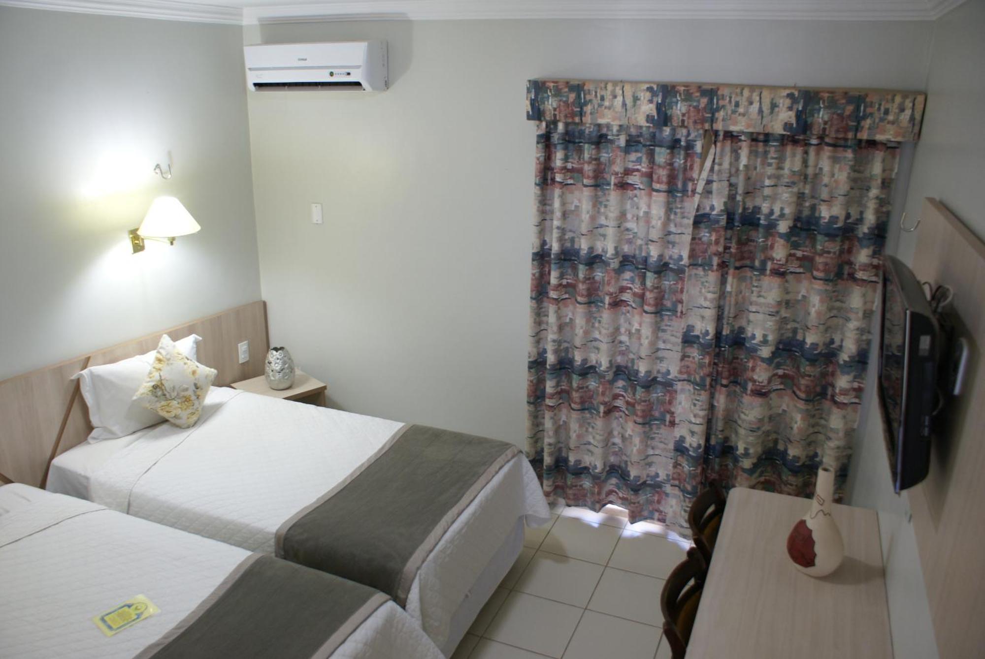 Verdes Vales Lazer Hotel خوازيرو دو نورتي الغرفة الصورة